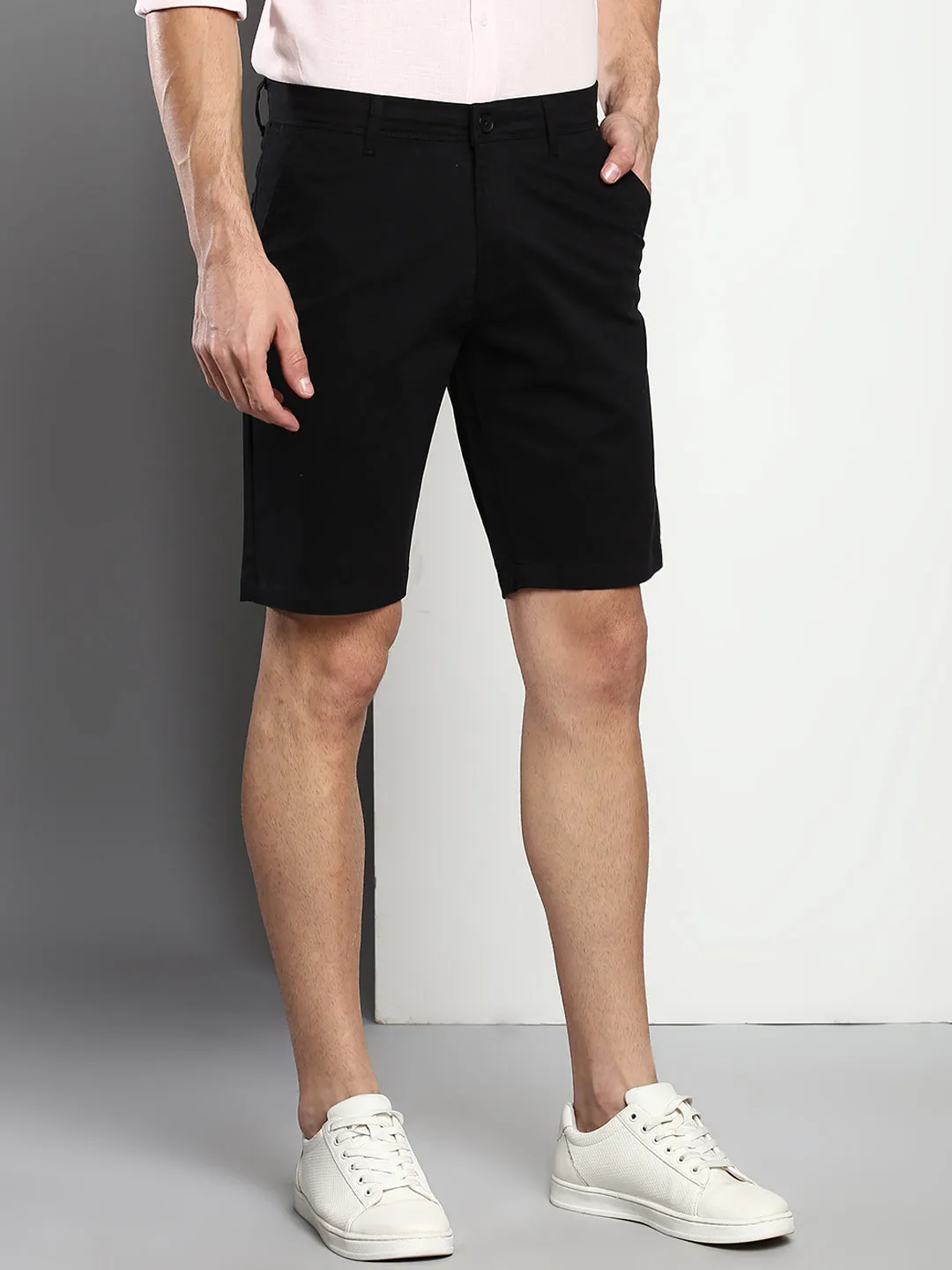 Men's Black Slim Fit Mid Rise Casual Cotton Shorts