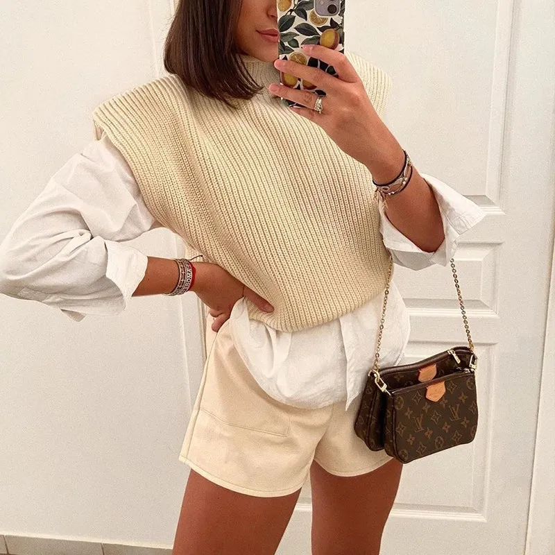 Solid Color Sleeveless Turtleneck Sweater